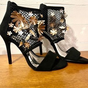 Carlos by Carlos Santana heels -sz 6.5